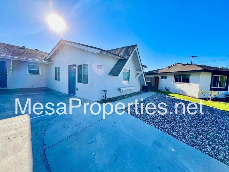 Adorable 1 Bed/1 ba Home in Riverside With Backyard! property image