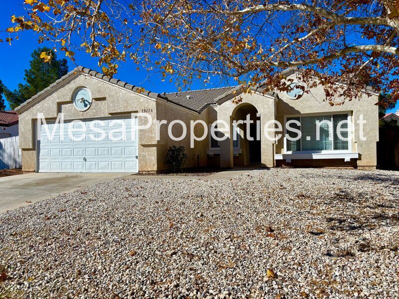 Great 3 bedroom 2 bath home in Victorville property image