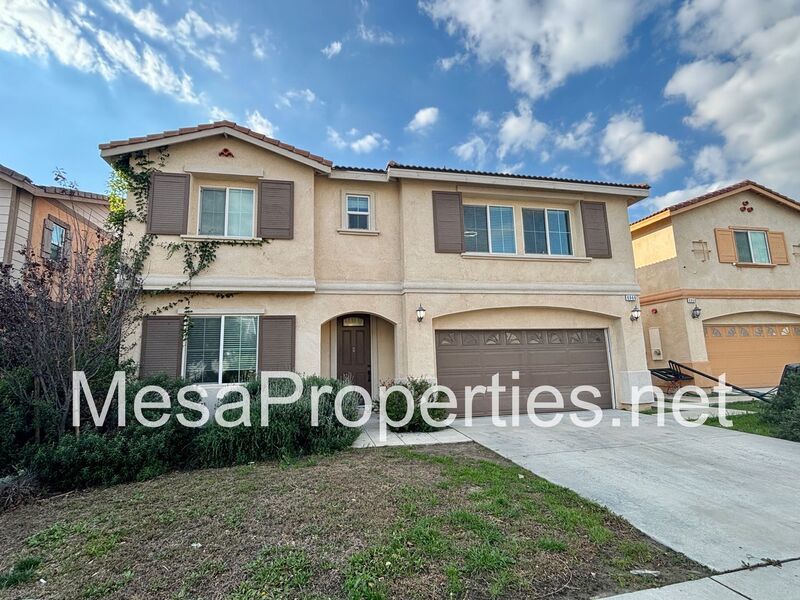 Large 4 Bedroom/3 Bath Home with 3 Car Garage in Fontana! property image