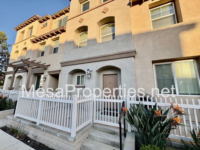 Beautiful Tri-Level Home In Azusa property image