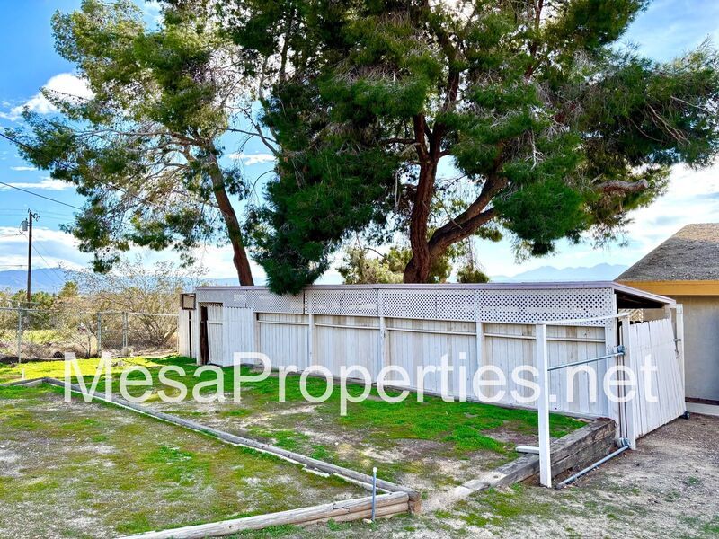 3 Bedroom 2 Bath Home in Apple Valley property image