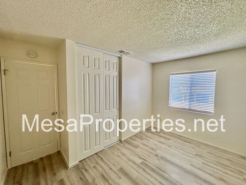 Spacious 4 Bed 2.5 Bath Home in Fontana property image