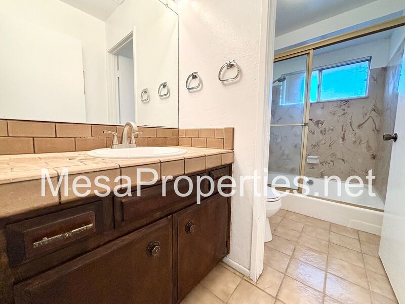 3 Bedroom 2 Bath Home in Apple Valley property image