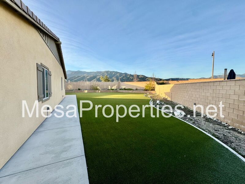 Beautiful 3 Bed 2 Bath Home in Fontana property image