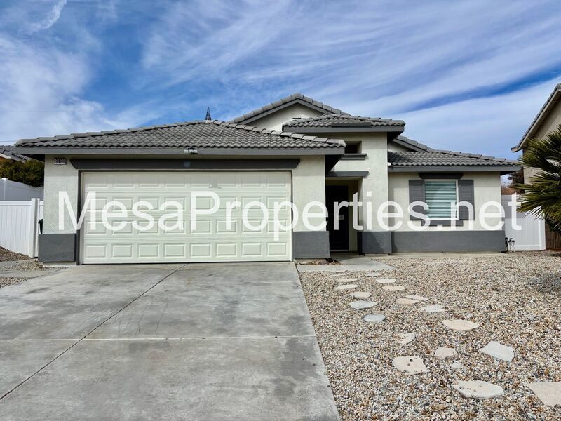 Beautiful 4 Bed 2 Bath Home in Victorville with Solar Panels! property image
