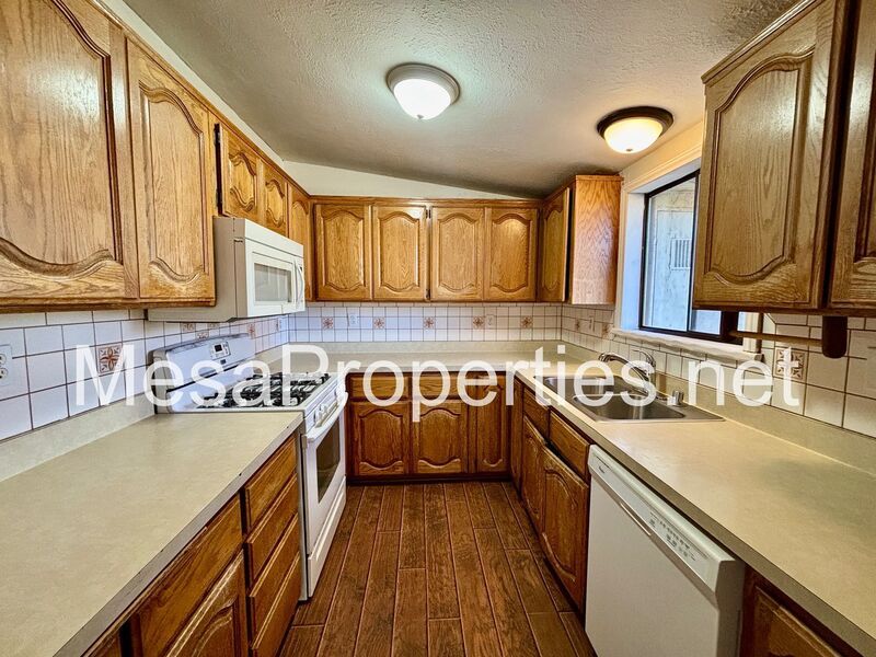 3-Bedroom, 1-Bathroom Home in Hesperia! property image