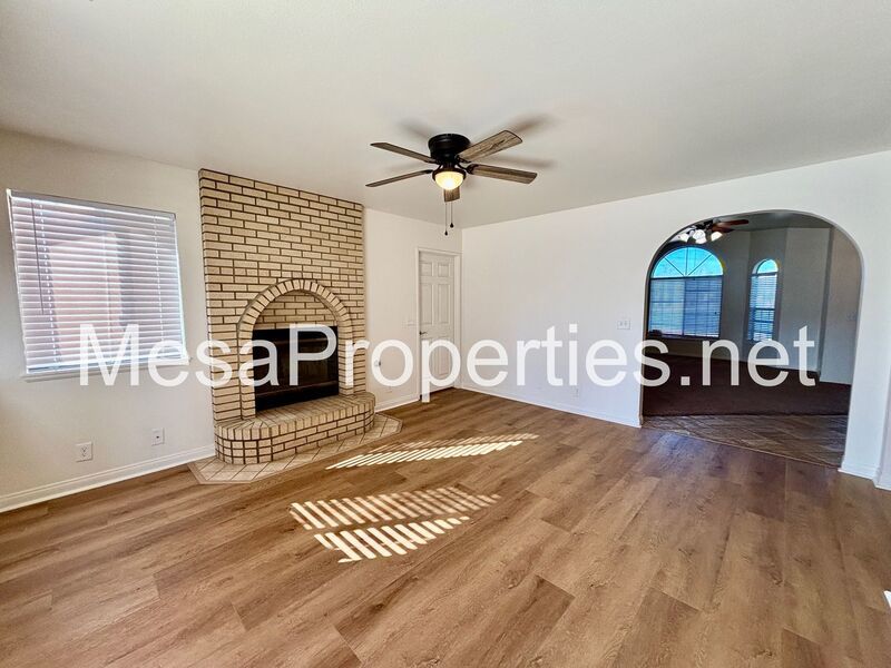 MUST SEE! 3 Bed 2 Bath Home in Hesperia + Bonus Room property image