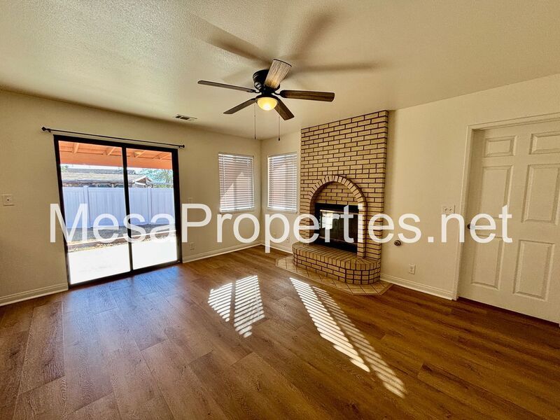 MUST SEE! 3 Bed 2 Bath Home in Hesperia + Bonus Room property image