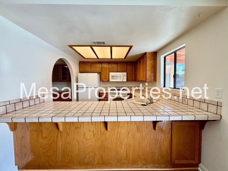 MUST SEE! 3 Bed 2 Bath Home in Hesperia + Bonus Room property image