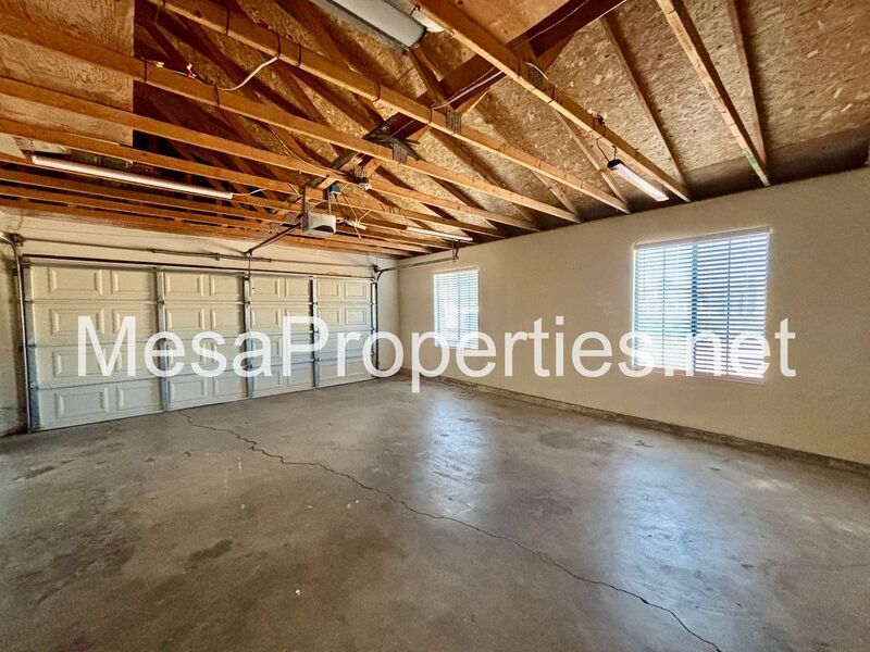 MUST SEE! 3 Bed 2 Bath Home in Hesperia + Bonus Room property image