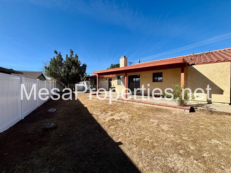 MUST SEE! 3 Bed 2 Bath Home in Hesperia + Bonus Room property image