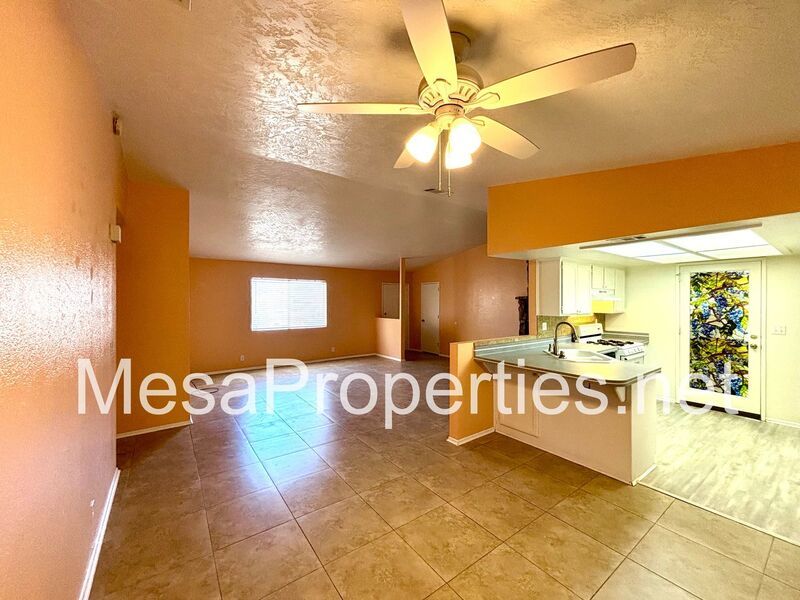 Nice 3 Bedroom 2 Bathroom Home in Apple Valley property image