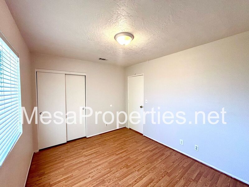 Nice 3 Bedroom 2 Bathroom Home in Apple Valley property image