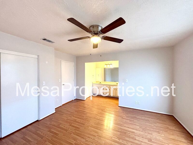 Nice 3 Bedroom 2 Bathroom Home in Apple Valley property image