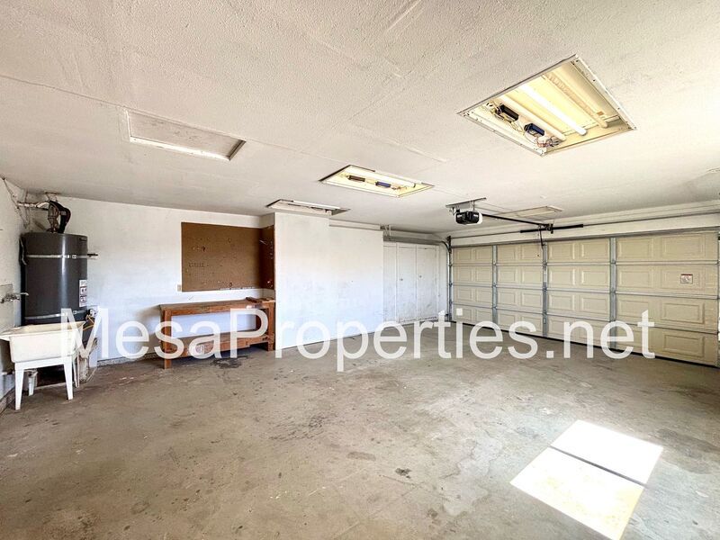 Nice 3 Bedroom 2 Bathroom Home in Apple Valley property image