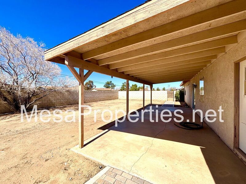Nice 3 Bedroom 2 Bathroom Home in Apple Valley property image