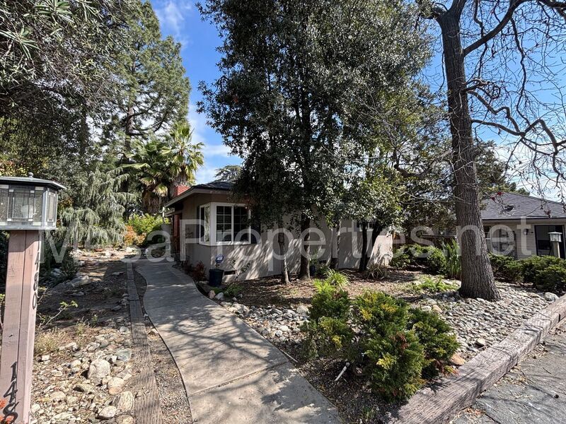 Beautifully Crafter 3 Bedroom Claremont Home property image