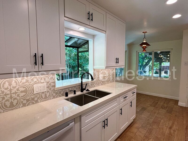 Beautifully Crafter 3 Bedroom Claremont Home property image