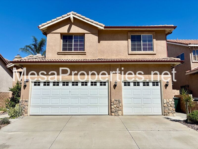 Beautiful 3 bed/3 ba home located in Fontana! property image