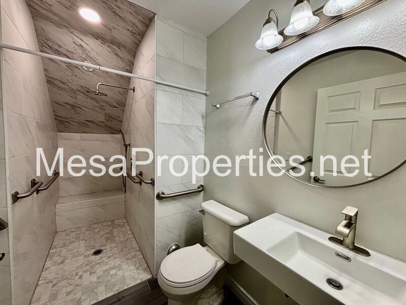 Beautiful 3 bed/3 ba home located in Fontana! property image