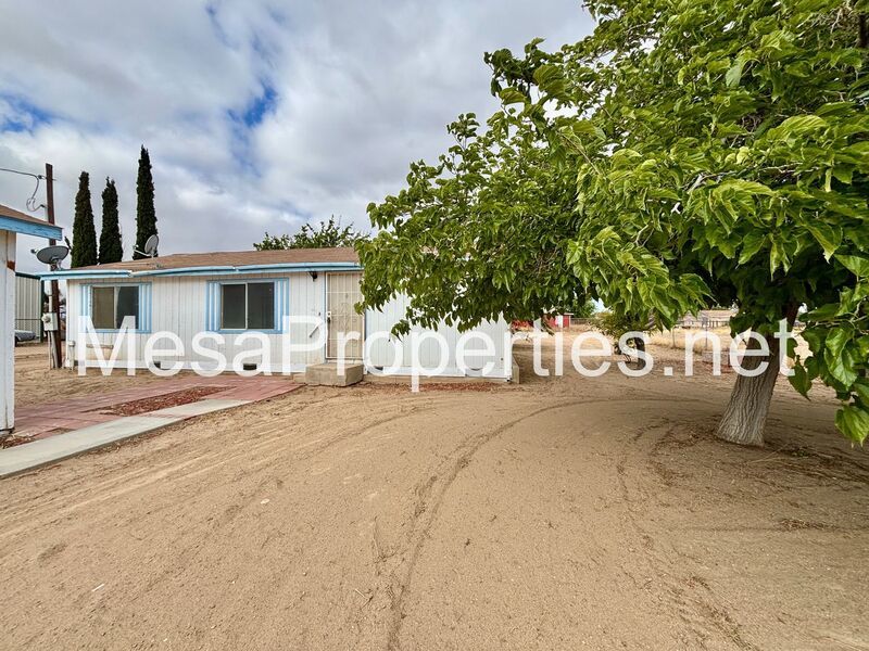 3 Bedroom 2 Bathroom Home in Hesperia property image