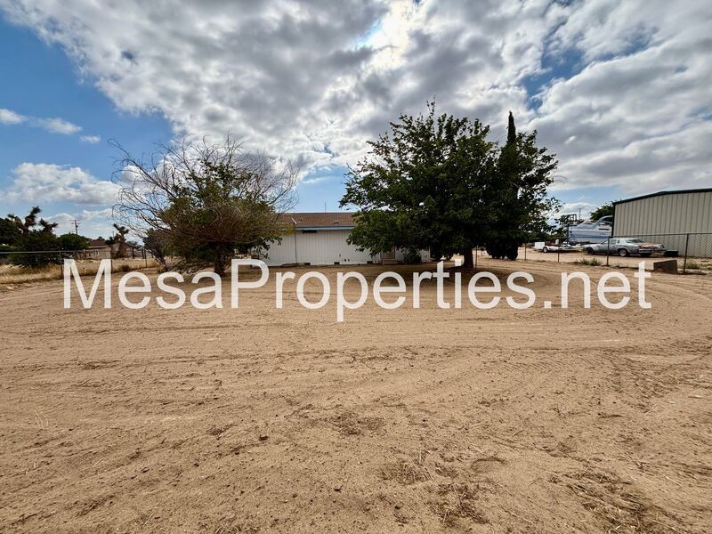 3 Bedroom 2 Bathroom Home in Hesperia property image