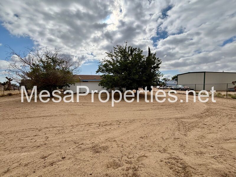 3 Bedroom 2 Bathroom Home in Hesperia property image