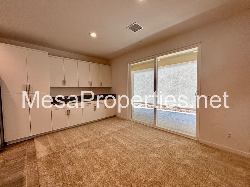Newly Built 5BR Luxury Home in Aurora Park Gated Community in Fontana! property image