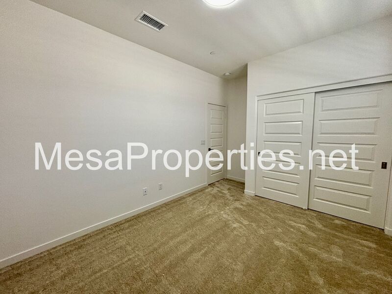 Newly Built 5BR Luxury Home in Aurora Park Gated Community in Fontana! property image