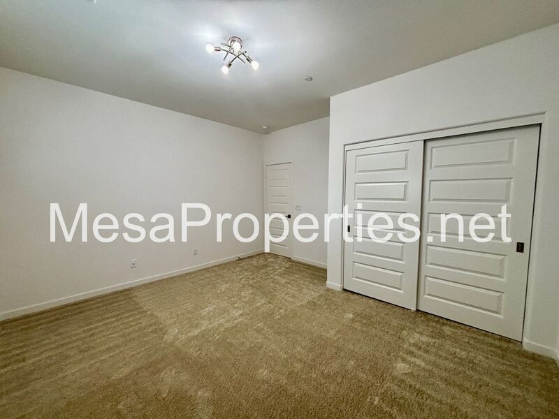 Newly Built 5BR Luxury Home in Aurora Park Gated Community in Fontana! property image