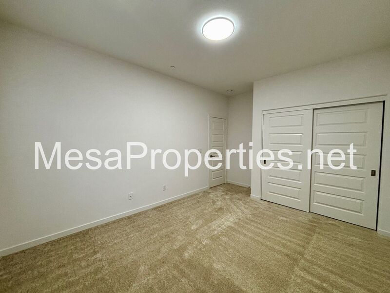 Newly Built 5BR Luxury Home in Aurora Park Gated Community in Fontana! property image