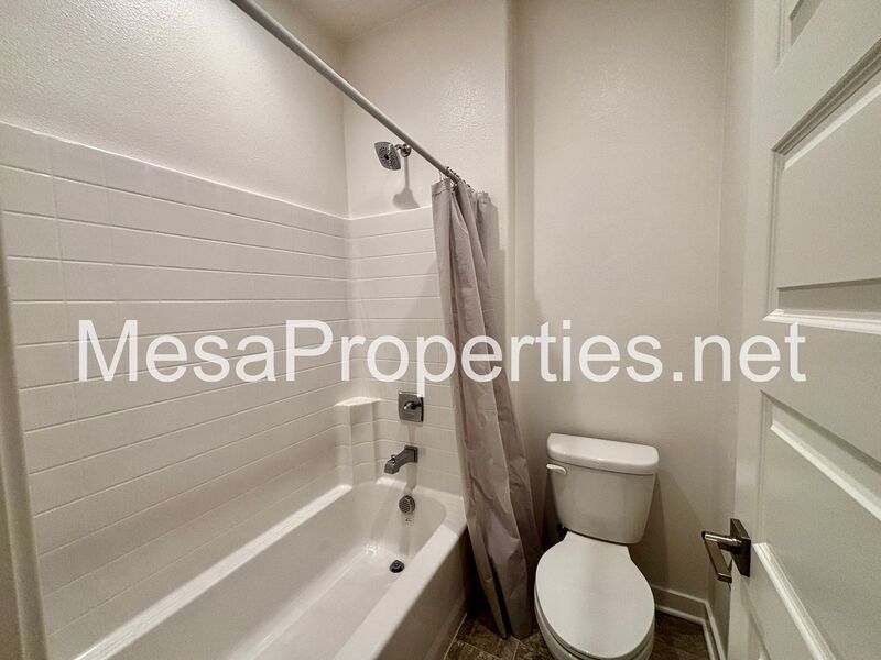 Newly Built 5BR Luxury Home in Aurora Park Gated Community in Fontana! property image