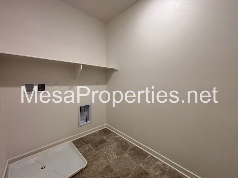 Newly Built 5BR Luxury Home in Aurora Park Gated Community in Fontana! property image