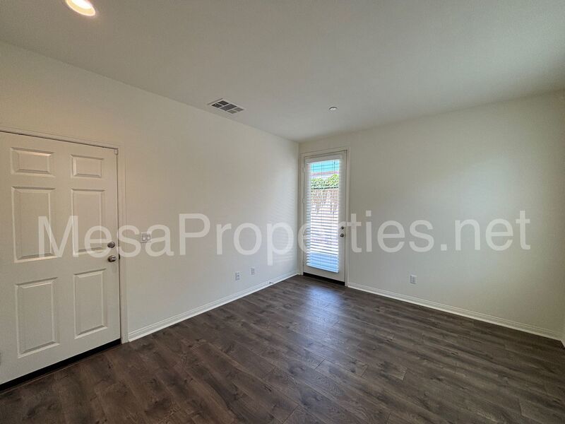 Stunning 3-bedroom, 3-bathroom townhome in Pomona! property image