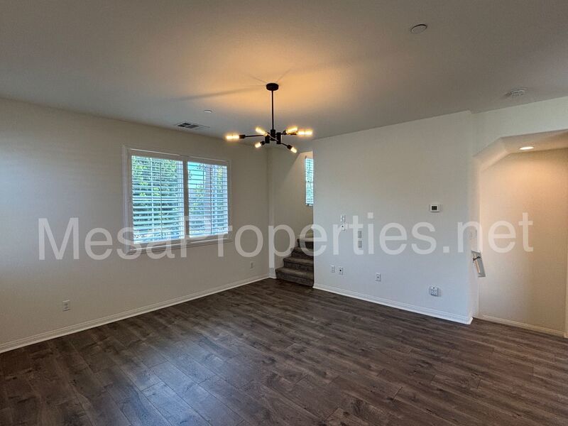Stunning 3-bedroom, 3-bathroom townhome in Pomona! property image