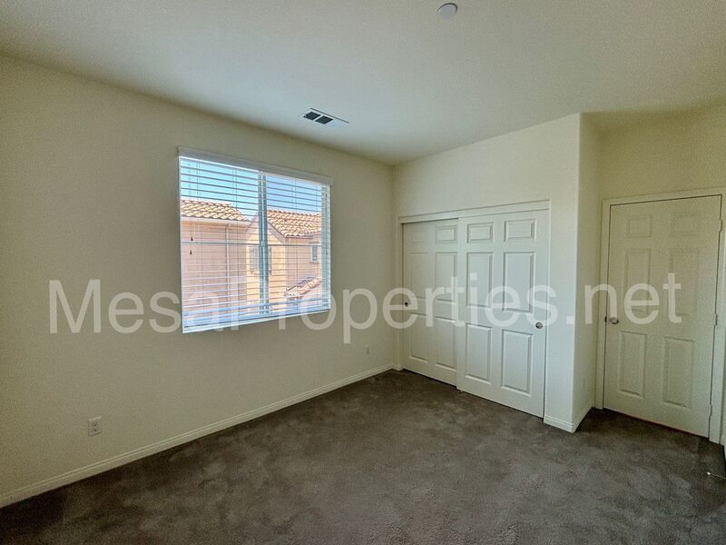 Stunning 3-bedroom, 3-bathroom townhome in Pomona! property image