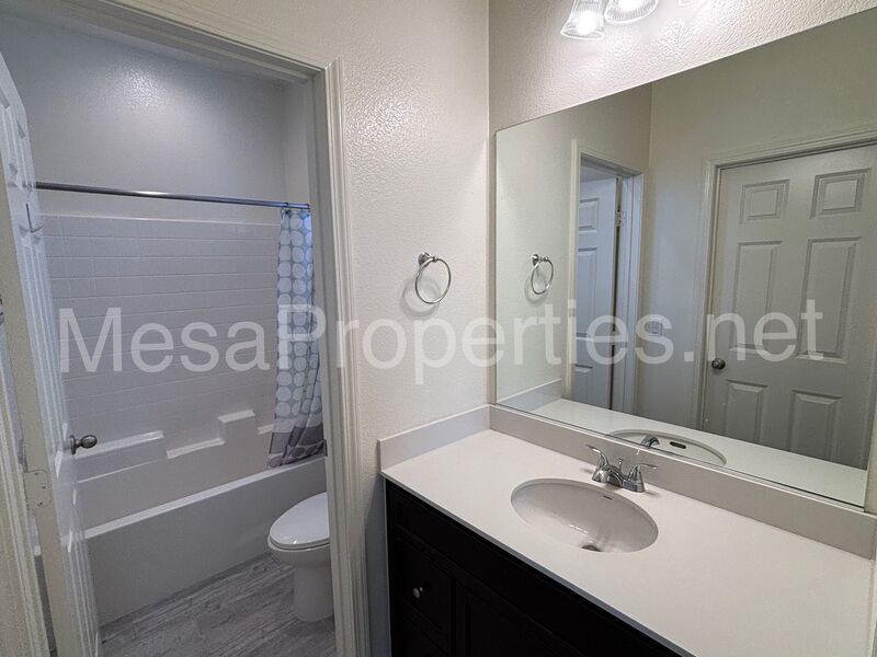 Stunning 3-bedroom, 3-bathroom townhome in Pomona! property image