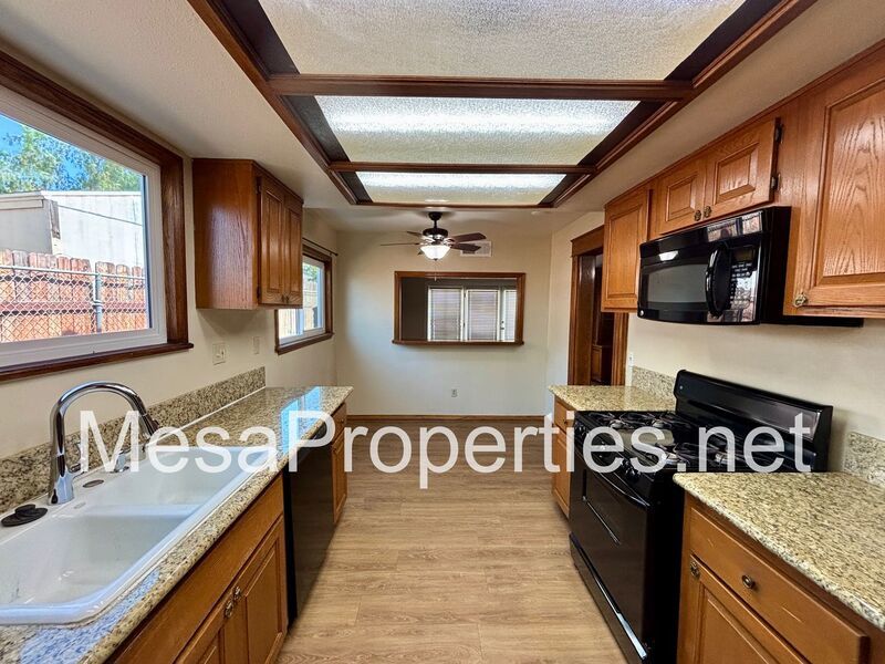 Well Maintained 3BR Ranch Home with Pool in Riverside property image