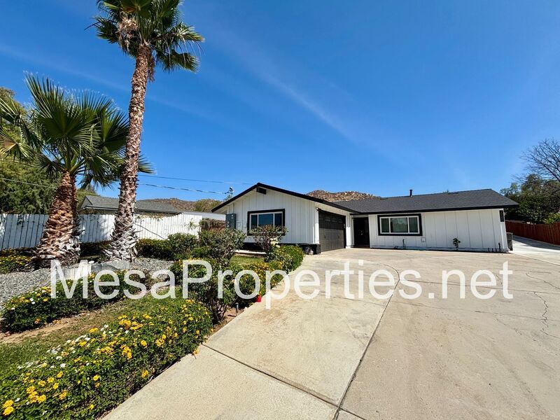 Well Maintained 3BR Ranch Home with Pool in Riverside property image