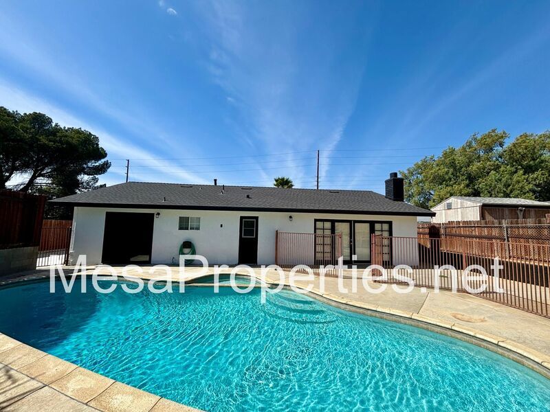 Well Maintained 3BR Ranch Home with Pool in Riverside property image