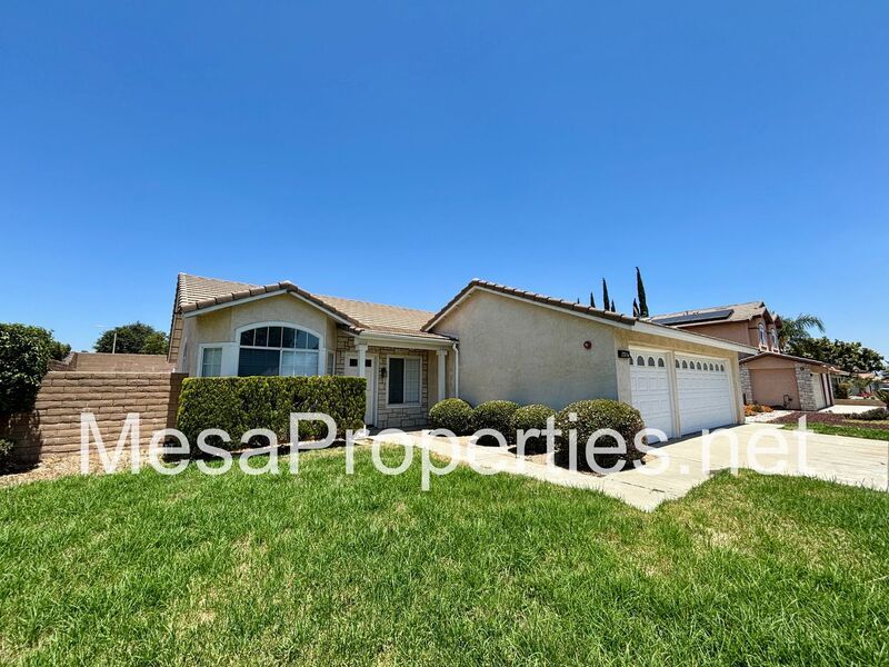 Spacious 4-Bedroom Home with Modern Updates – Move-In Ready! property image