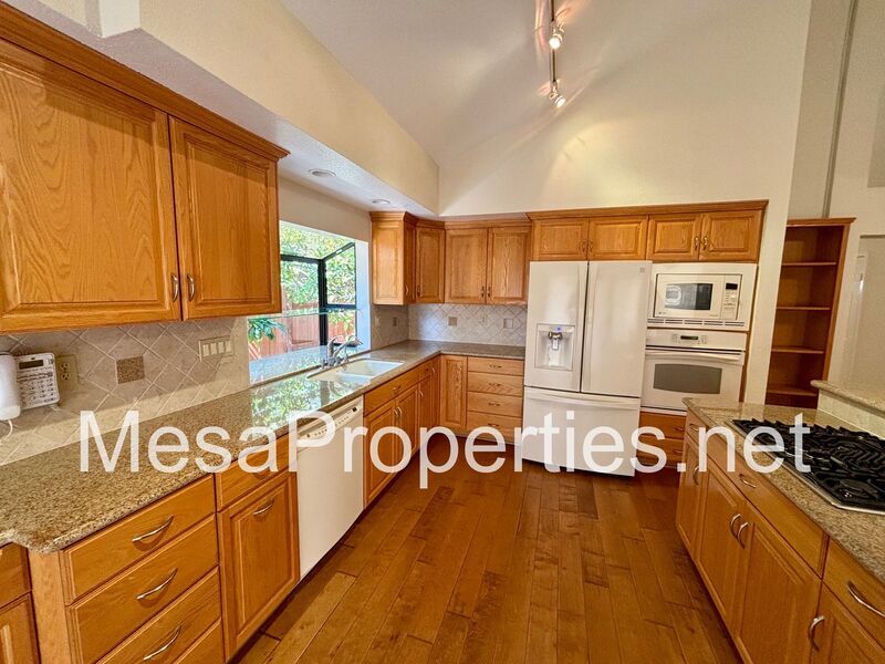 Gorgeous Turnkey Single-Story Home in Prestigious Gated Community in Upland! property image