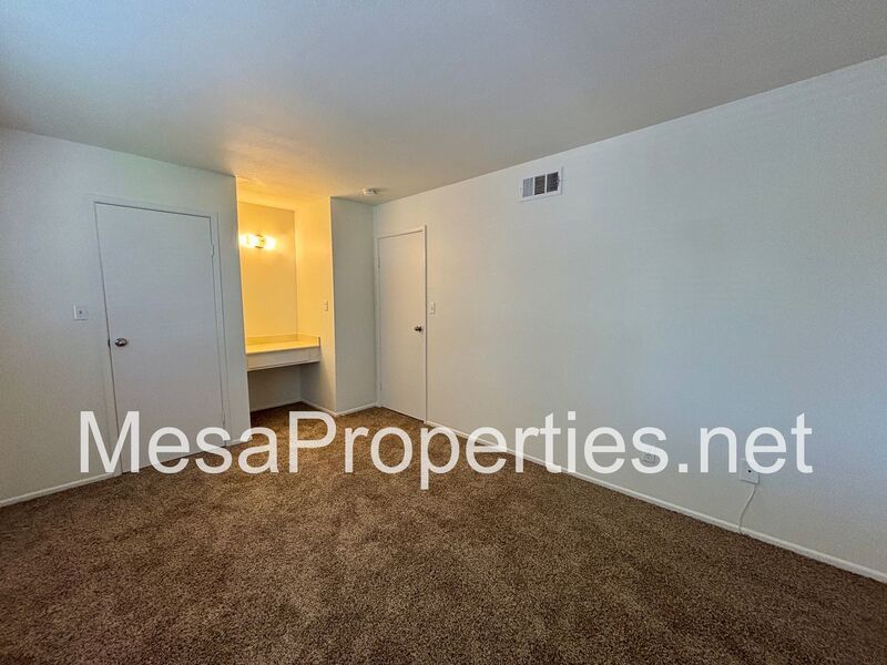 Beautiful 2 Bedroom Townhouse in La Verne! Brand new carpet and paint! property image