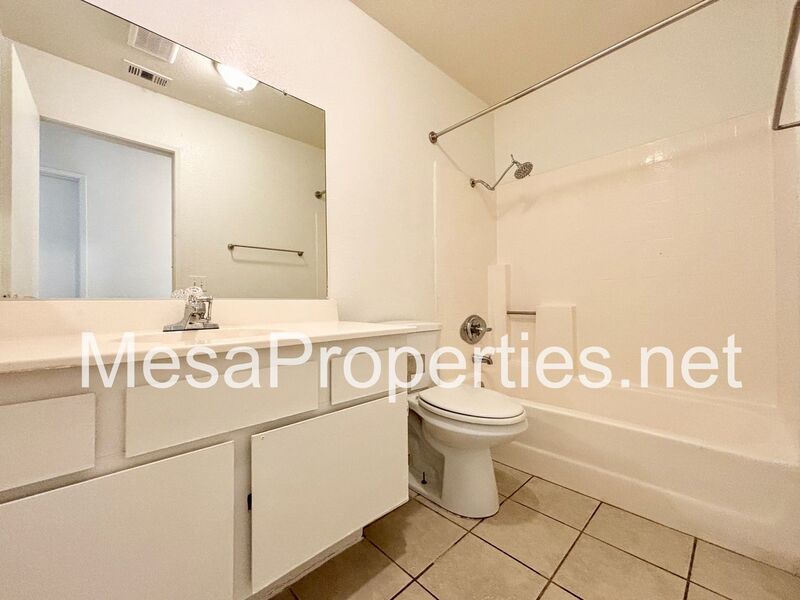 3 Bedroom 2 Bathroom Home In Victorville! property image