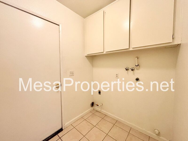 3 Bedroom 2 Bathroom Home In Victorville! property image