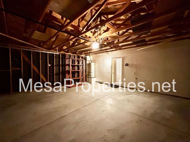 3 Bedroom 2 Bathroom Home In Victorville! property image