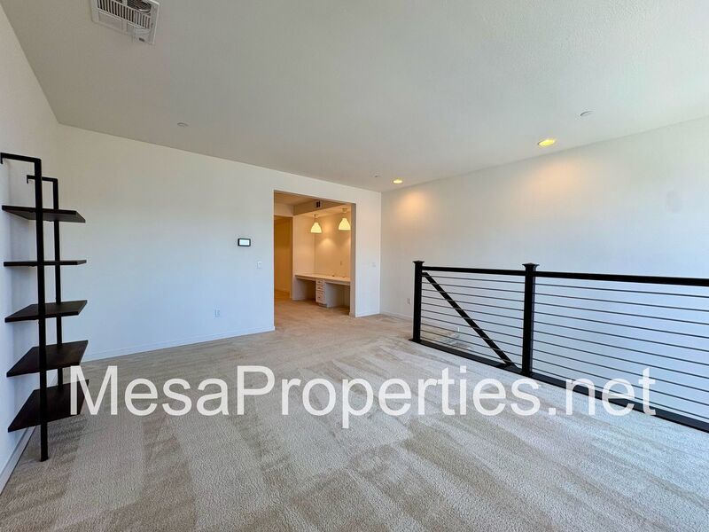 Charming 2 Bed 2.5 Bath Townhome in Montclair property image