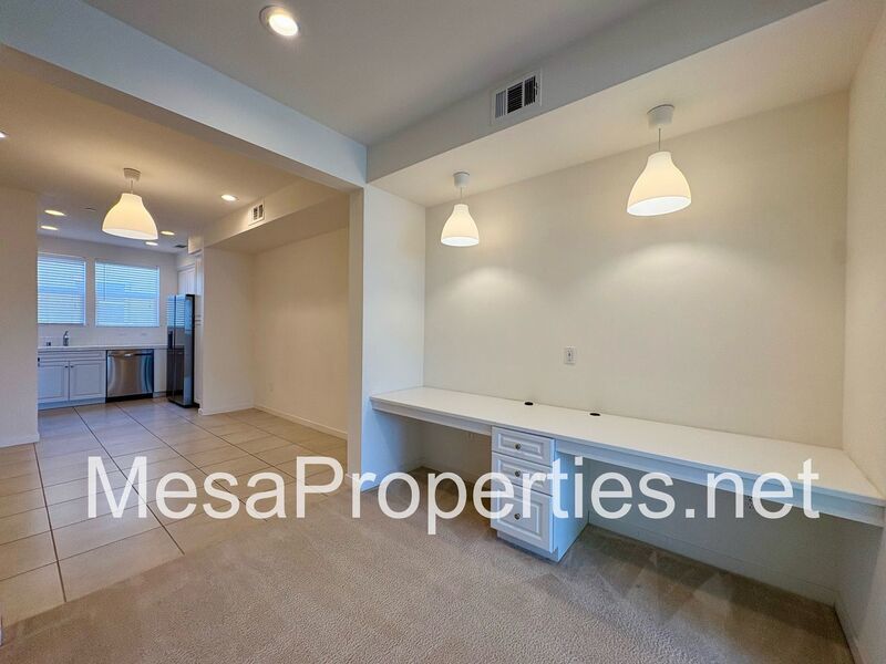 Charming 2 Bed 2.5 Bath Townhome in Montclair property image