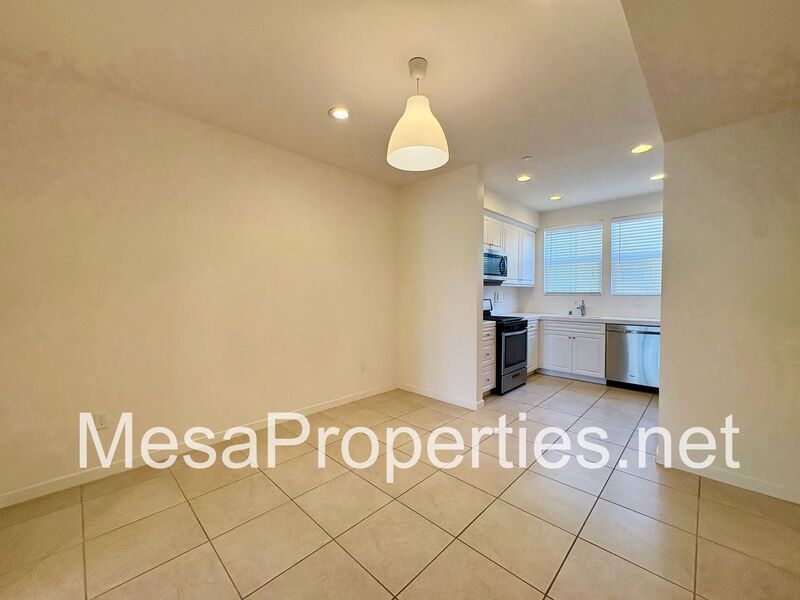 Charming 2 Bed 2.5 Bath Townhome in Montclair property image