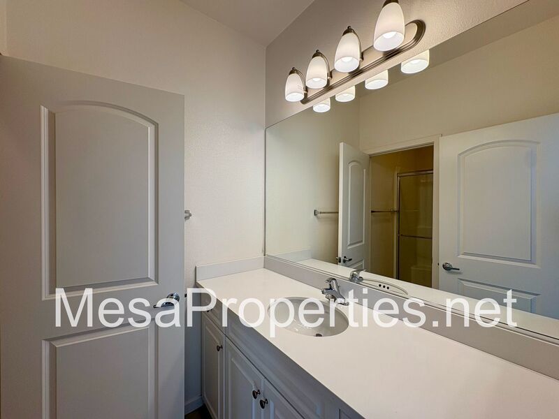 Charming 2 Bed 2.5 Bath Townhome in Montclair property image